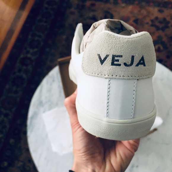 Veja Shoes - BRAND NEW Veja Esplar Leather White sneakers